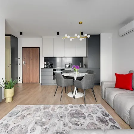 Lion - Premium With Parking In The Center Of Apartment