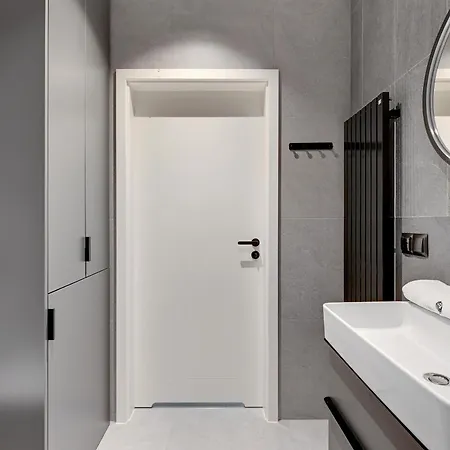 Lion Apartments - Premium Apartments With Parking In The Center Of Gdansk