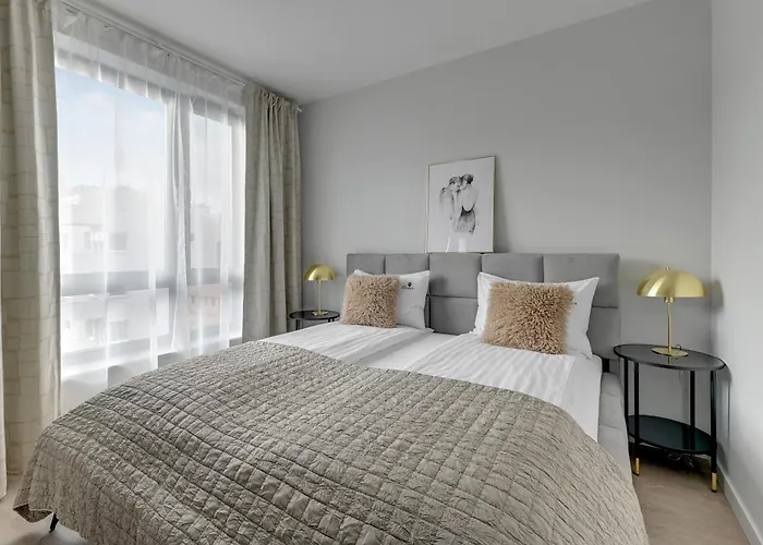 Lion - Premium With Parking In The Center Of *